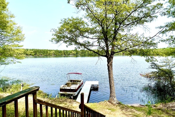 Great Lakefront Views!
