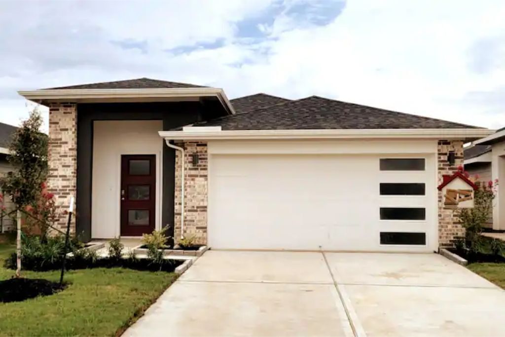 Gated Fun Home by Med Center/Downtown/NRG Stadium