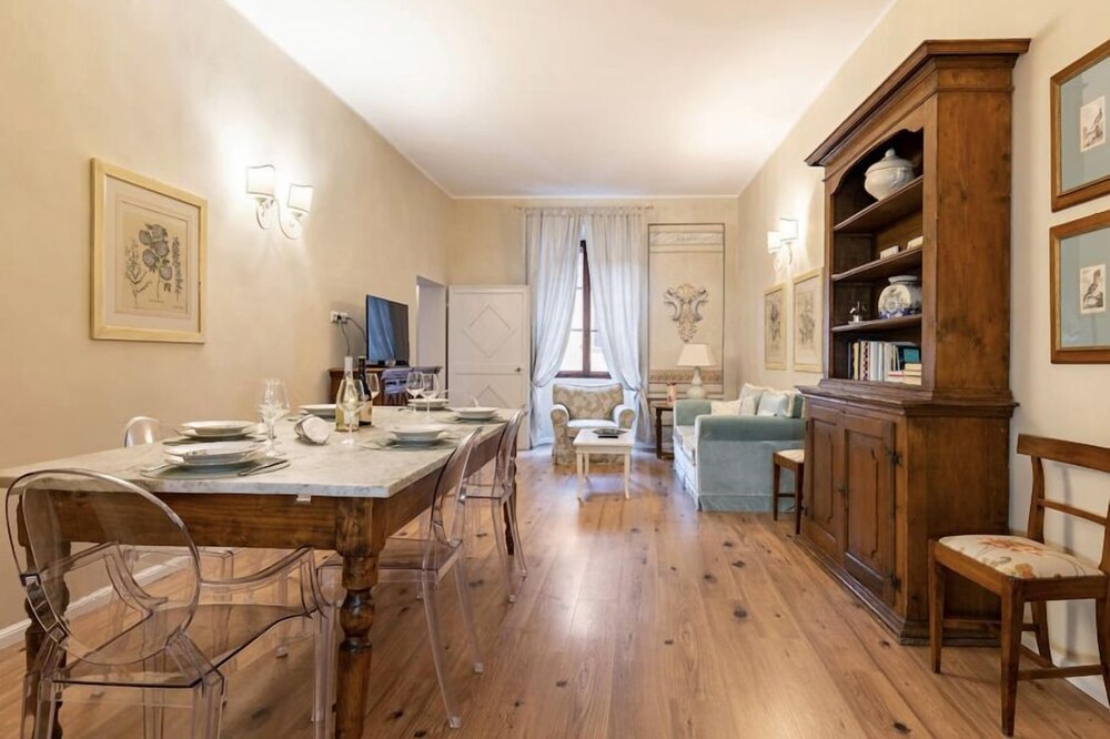 Maestra Exclusive Chianti House
