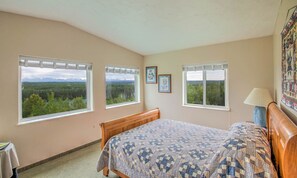 2 bedrooms, iron/ironing board, bed sheets - Meals included if you want. (Sterling)