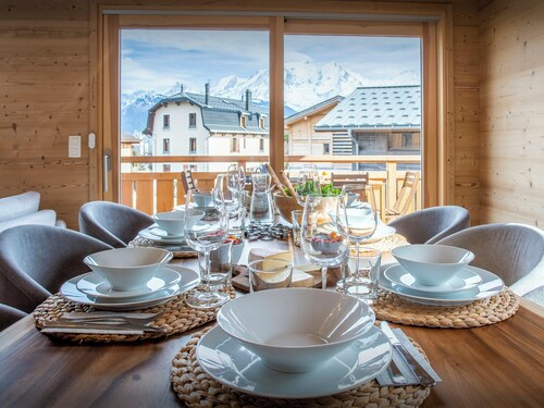 Chalet Alpayak - enjoy a mountain holiday for 8 with hot tub - OVO Network