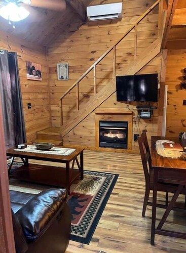 Mountain Escape Cabin