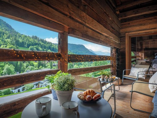 Chalet Backflip - family base for 10 with sauna - OVO Network