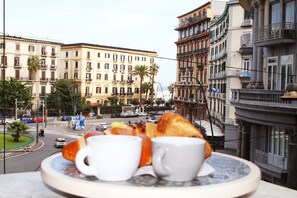 บริการอาหารในห้องพัก