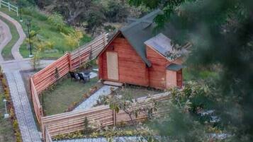 Chalet, 1 Double Bed, Bathtub | 1 bedroom, minibar, soundproofing, bed sheets