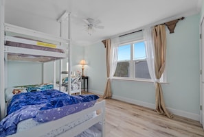 2 bedrooms, desk, iron/ironing board, travel crib