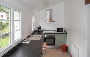 Réfrigérateur, lave-vaisselle, cafetière/bouilloire