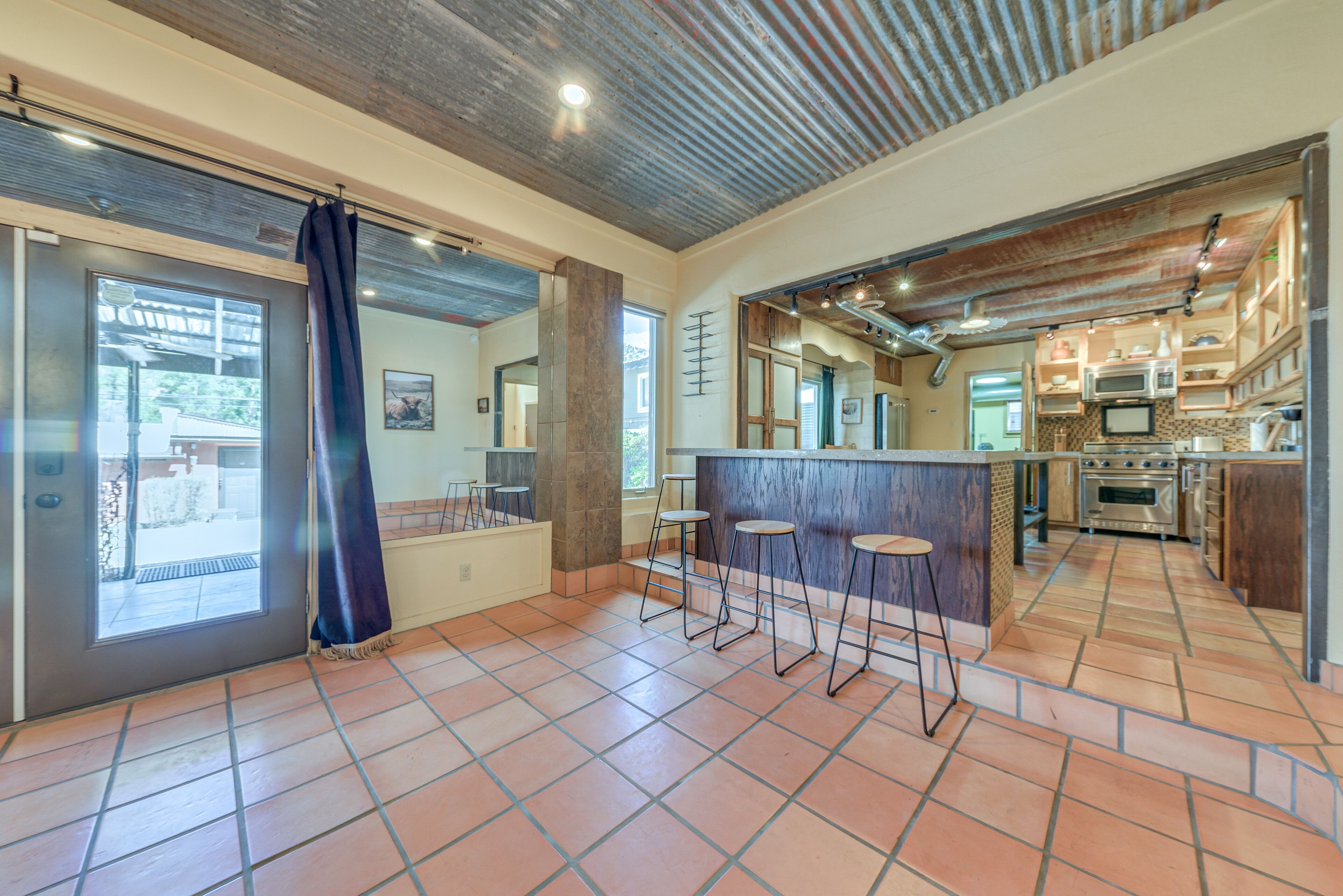 Grand Ruidoso Home w/ Private Hot Tub & Casita!