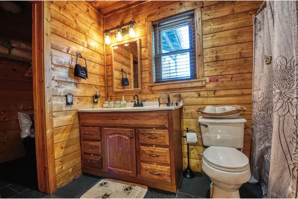 Enjoy a getaway with your Honey at The Beehive!!