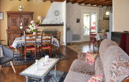Superbe maison à Biras avec WiFi