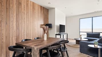 Cobertura, 2 quartos | Opções para refeição no quarto