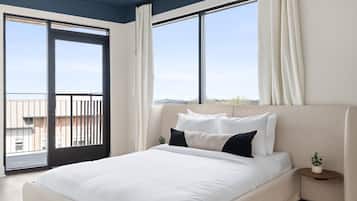 Two Bedroom Apartment (Self Check-in with Virtual Front Desk) | Laptop workspace, free WiFi, bed sheets