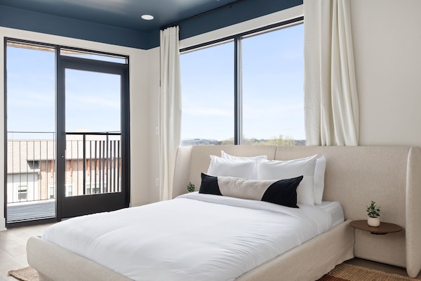 Penthouse, 2 kamar tidur | Ruang kerja ramah laptop, Wi-Fi gratis, dan seprai linen