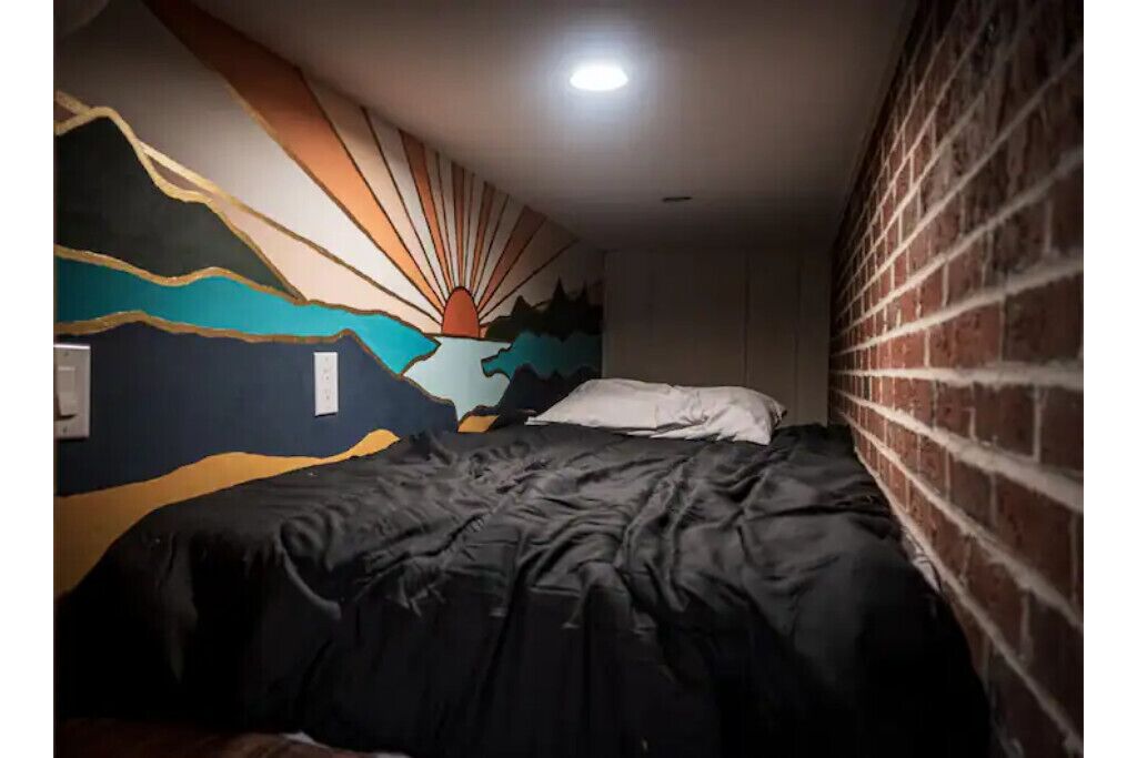 3 bedrooms, close to skiing and lakes.