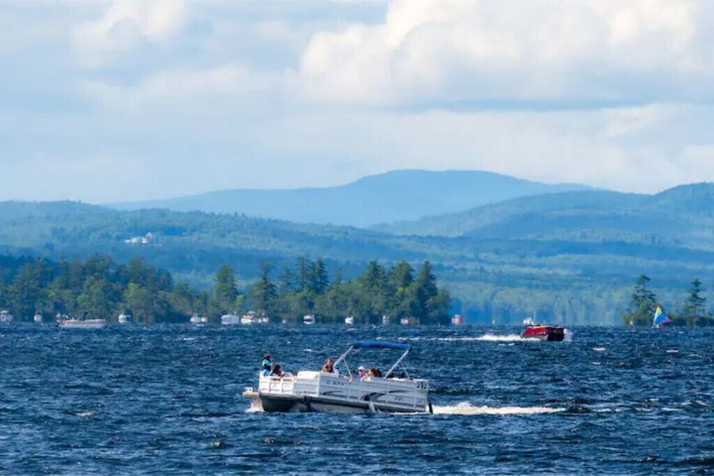 3 bedrooms, close to skiing and lakes.