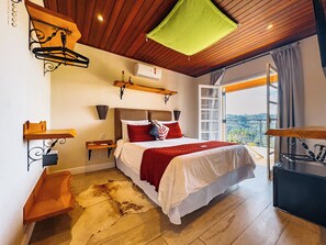 Quarto Premium com varanda | Minibar, in-room safe, blackout drapes, free WiFi
