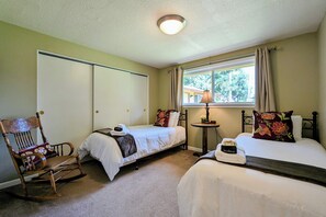 2 Schlafzimmer, Bügeleisen/Bügelbrett, Reisekinderbett, kostenloses WLAN