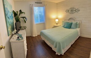 3 bedrooms, WiFi - S3, comfy, close to pickleball (St. Simons Island)