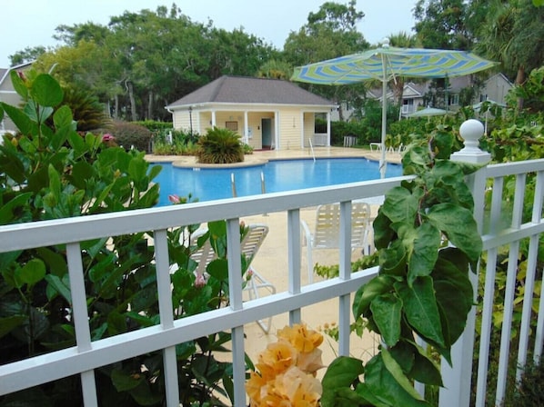 Pool - W2 Ocean Walk Resort upstairs 2 bed king and two twins next to back pool (Saint Simons Island)
