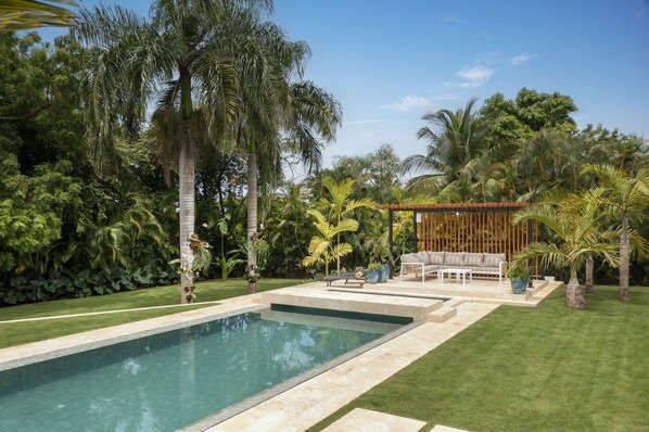 Outdoor pool, a heated pool