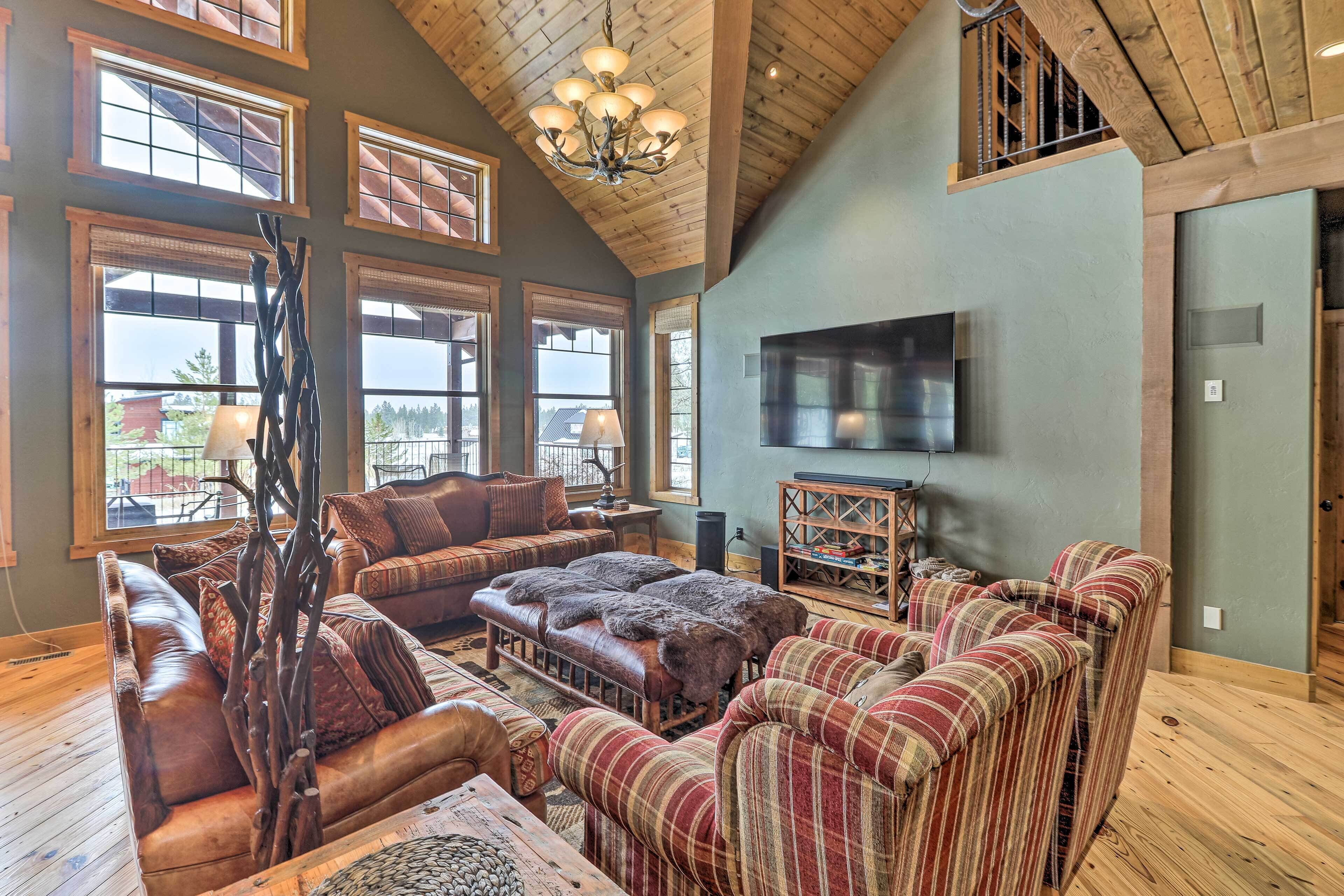 Beautiful Eureka Cabin Rental on Golf Resort!
