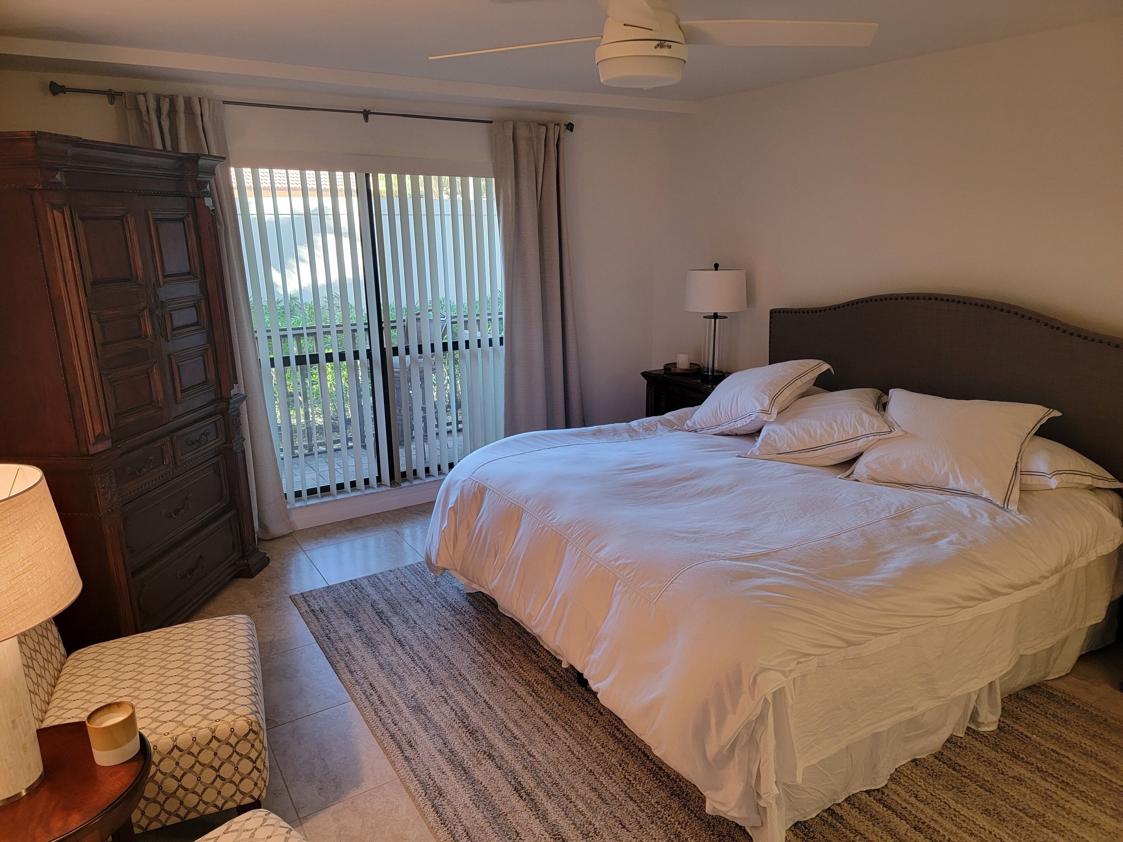  High end completely Renovated 2 bedroom, 2 bath condo in PGA National Resort 