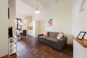 TV - Santa Maria Novella Classic by Mmega (Firenze)