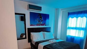 Deluxe Double or Twin Room | 1 bedroom, individually furnished, desk, soundproofing