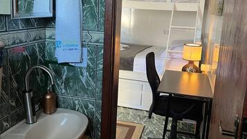 Suite | Roba de llit d'alta qualitat, wifi gratuïta i roba de llit