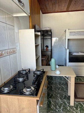 Suite | Cuina privada | Frigorífic petit 
