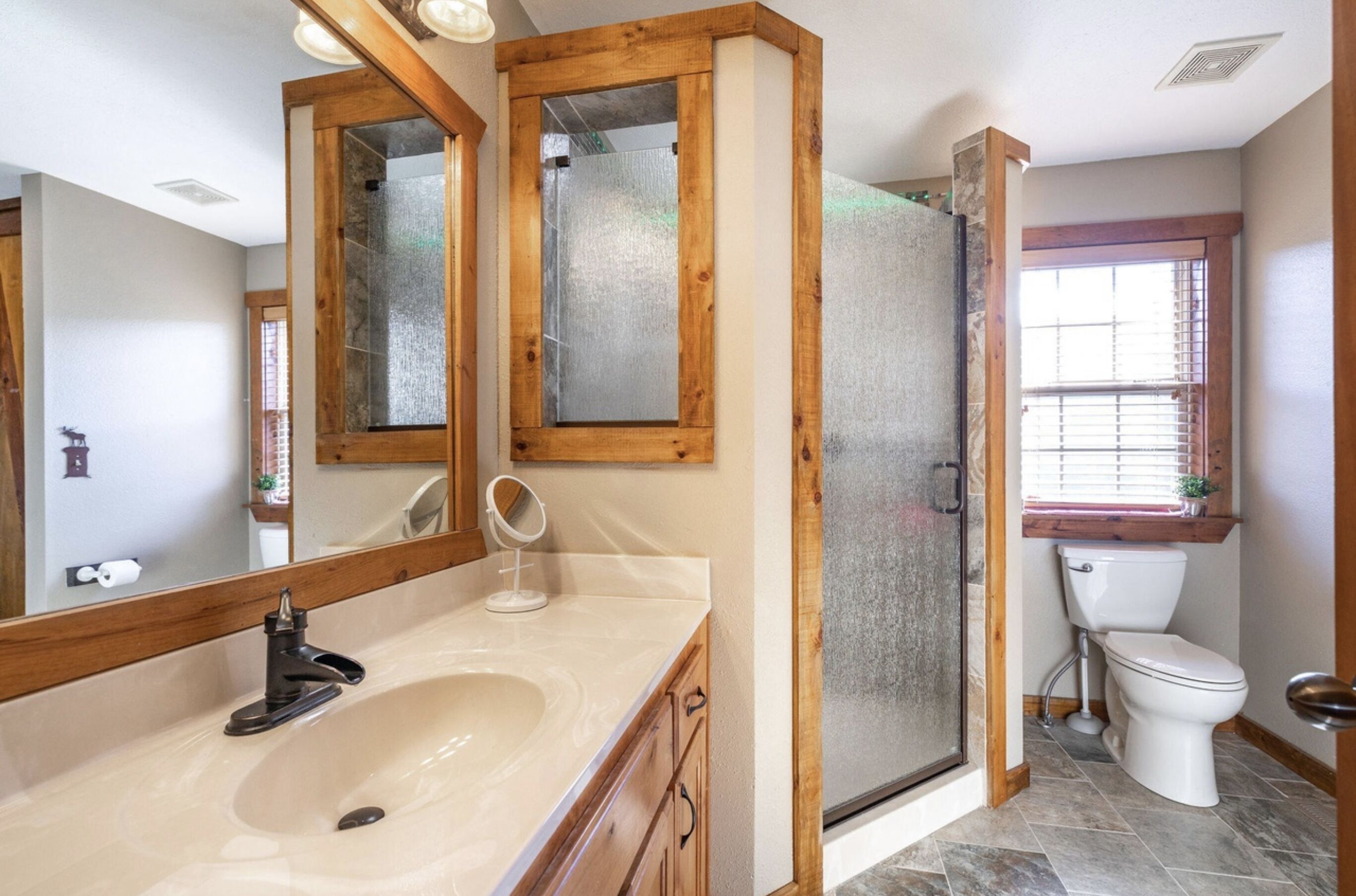 "almost Heaven" 2-br Forest View Cabin #051