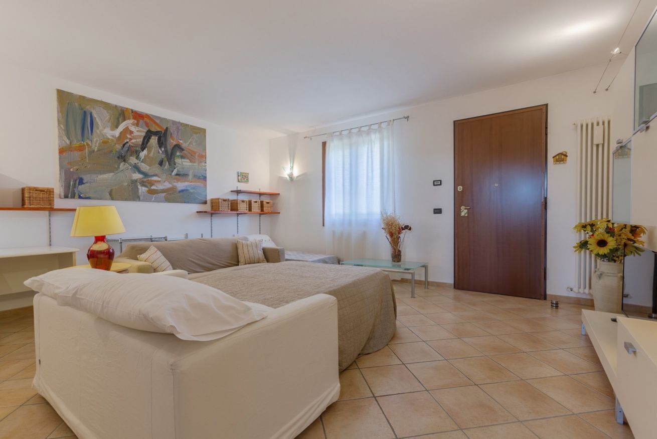 2 camere, ferro/asse da stiro