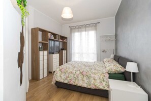 1 chambre, fer et planche à repasser, Wi-Fi, draps fournis
