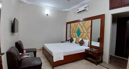 Subhan Palace Guest House Karachi
