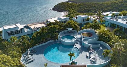 3 bed/3 bath, Ocean views, 3 Pools, Walk to Beach