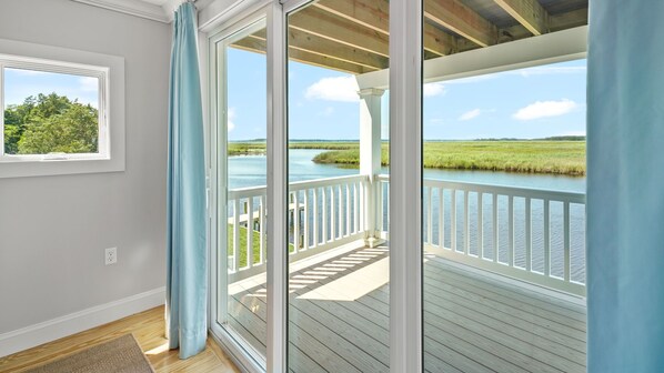 Interior - Creek House - Waterfront Oasis on Holden's Creek (Temperanceville)