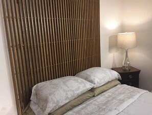 4 bedrooms, in-room safe, iron/ironing board, free WiFi