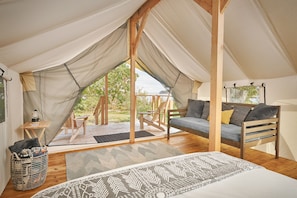 Signature Tent | Egyptian cotton sheets, premium bedding, down comforters, bed sheets - Fortland Island Campground (Portland)