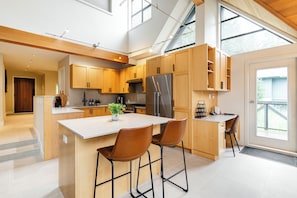 Fridge, microwave, oven, stovetop - Ski In/Ski Out | 5BR Luxury Escape | Private Hot Tub | Garage | Managed By Aloha Whistler (Whistler)