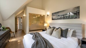 5 bedrooms, WiFi, bed sheets