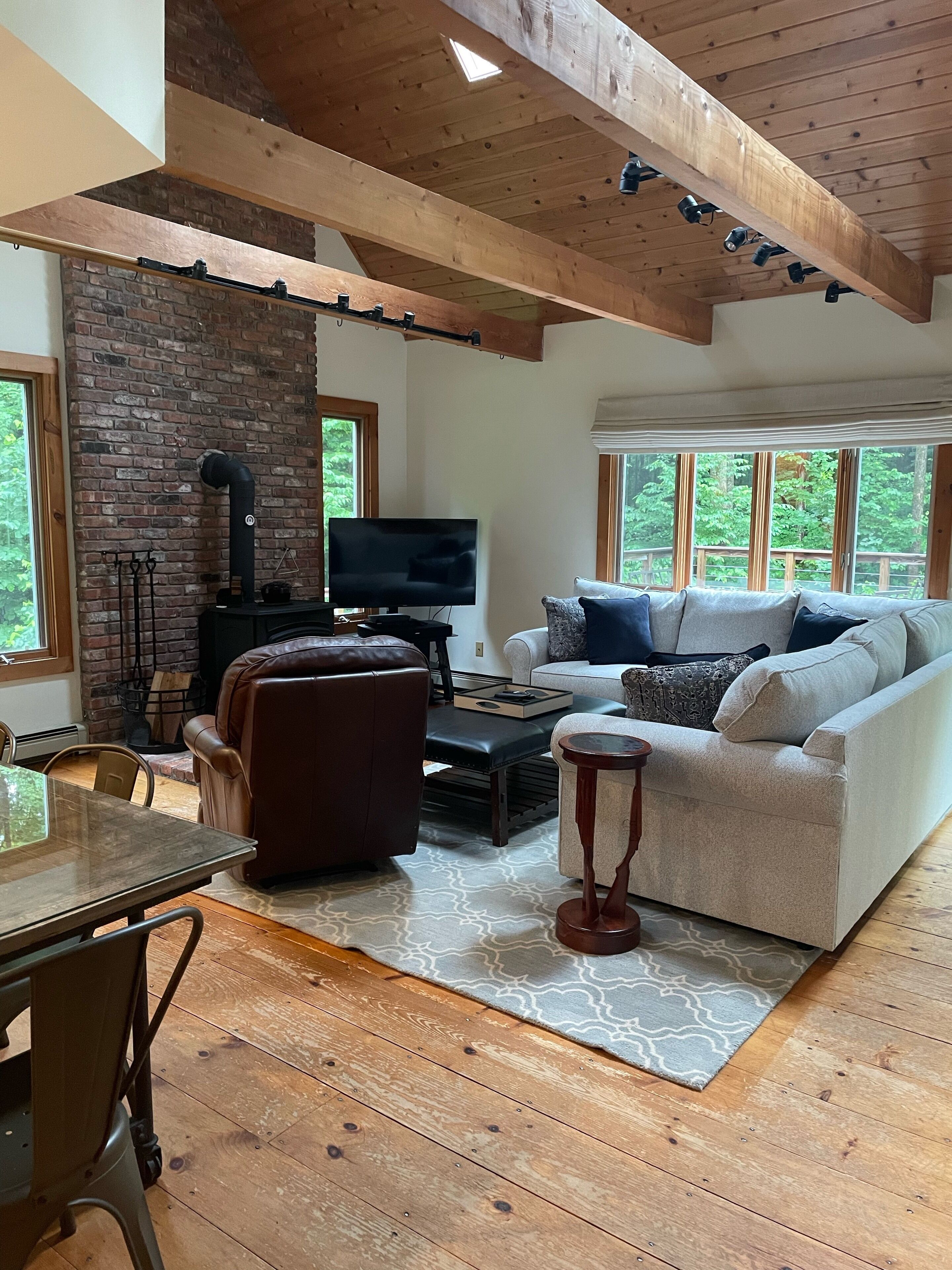 Wonderful 3 bed house on the border of Manchester and Dorset!