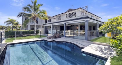 YALLA24-LUXURY RESORT STYLE HOLIDAY HOME
