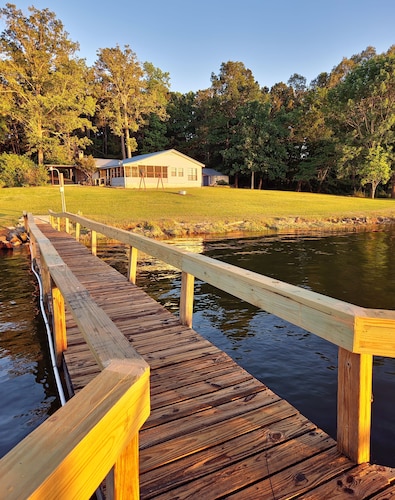 Welcome to Joie de Vivre Lake House at Toledo Bend