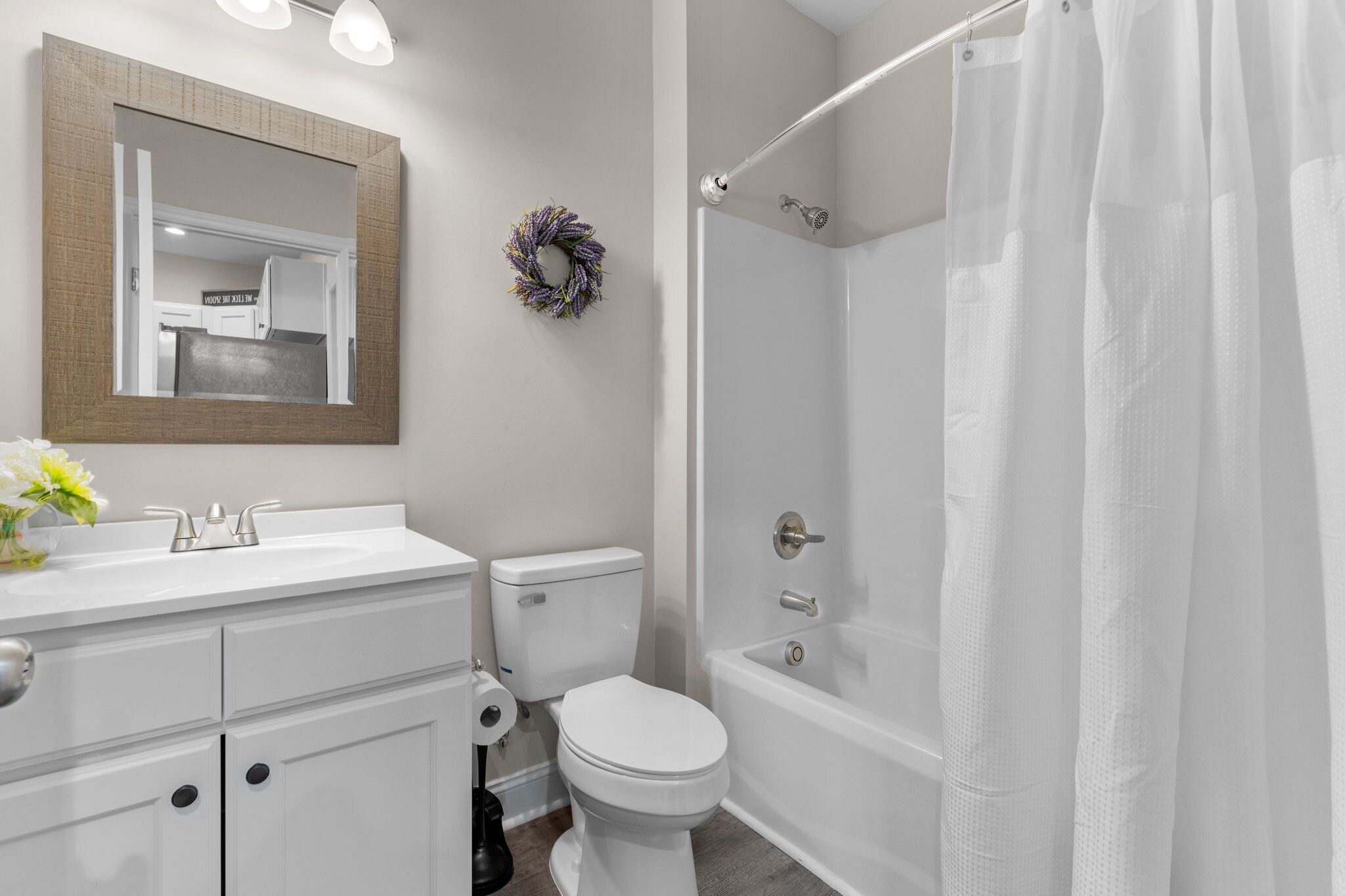 New Townhome -near Downtown, DPAC, Food - Unit B