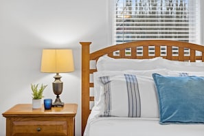 4 bedrooms, desk, iron/ironing board, travel crib