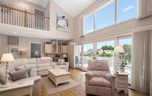 Smart TV, fireplace, DVD player, books