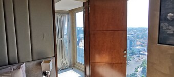 Warhol Residences Simpang Lima