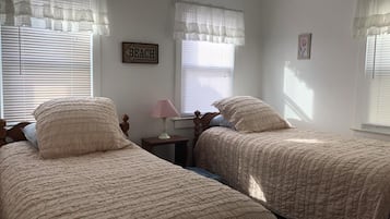 3 bedrooms, iron/ironing board, WiFi