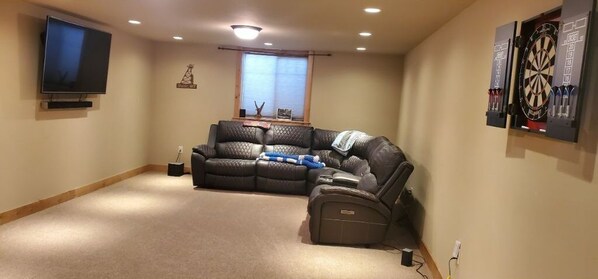 Interior - Buttes best stay and play (Butte)