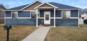 Exterior - Buttes best stay and play (Butte)